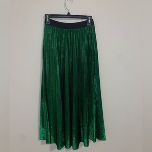 Green, metallic , pleated skirt